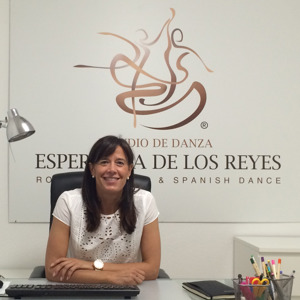 Imagen de perfil de Esperanza. Profesional de baile Flamenco, Sevillanas, Estilizada, Danza española, moderno, BALLET CLASICO, Royal Academy of Dance, FLAMENCO PARA ADULTOS, SPANISH DANCE SOCIETY, BALLET PARA ADULTOS